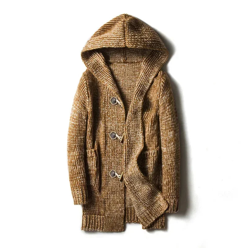 ModeGeist | Grob gestrickte Jacke mit Kapuze für Herren
