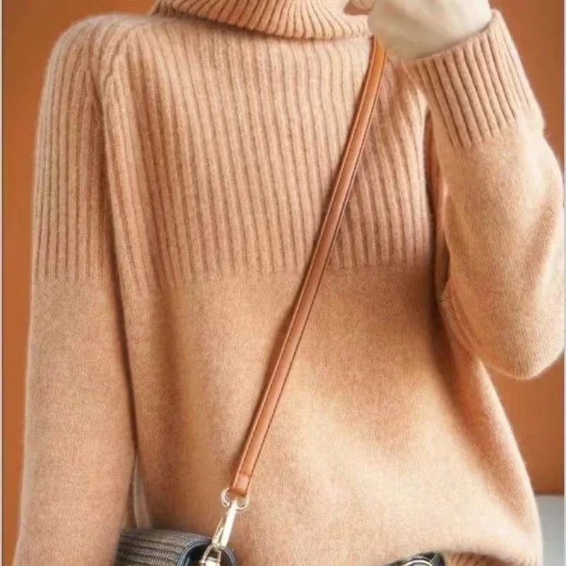 Frauen Rollkragenpullover mit gerippter Struktur