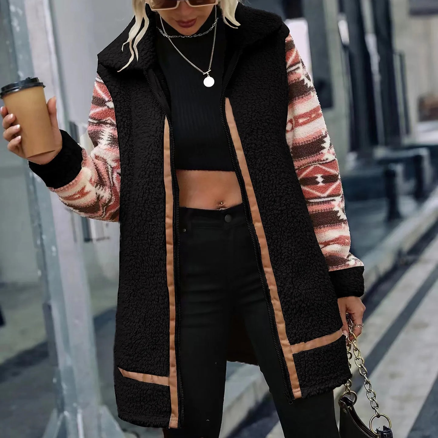 ModeGeist | Trendy Kapuzenjacke für Damen