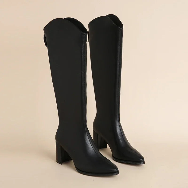ModeGeist | Kniehohe Stiefel mit Dicken Hohen Absätzen