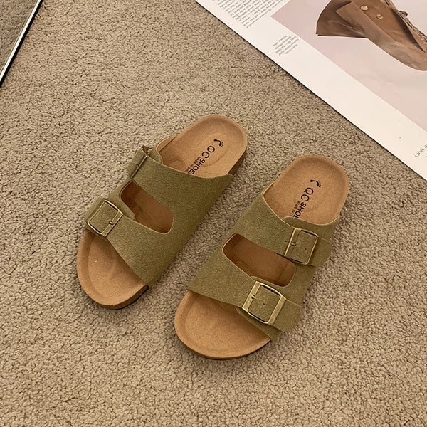 MODEGEIST Damen Slip-On Pantoletten Gepolstert Schnallen-Detail