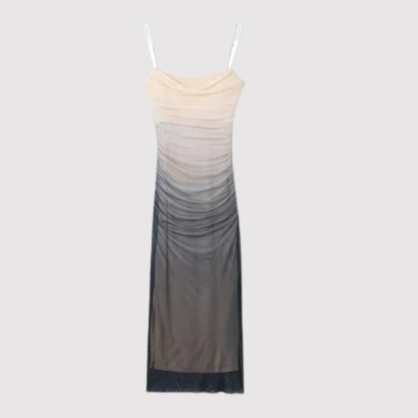 Annas schwarzes Spaghettiträgerkleid