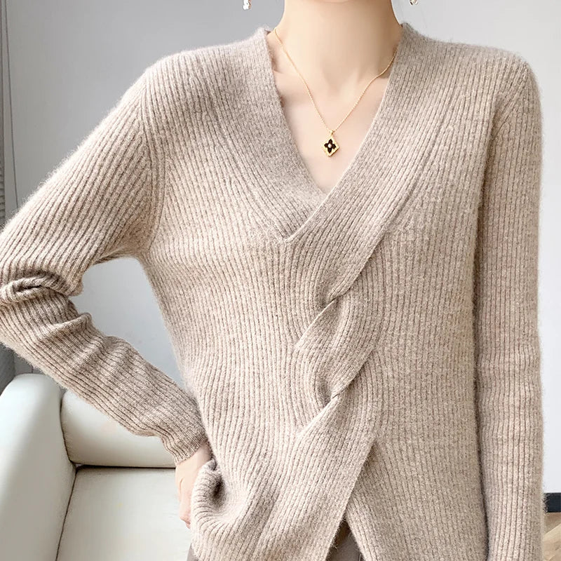 ModeGeist | Pullover aus mit gedrehtem V-Ausschnitt für Damen
