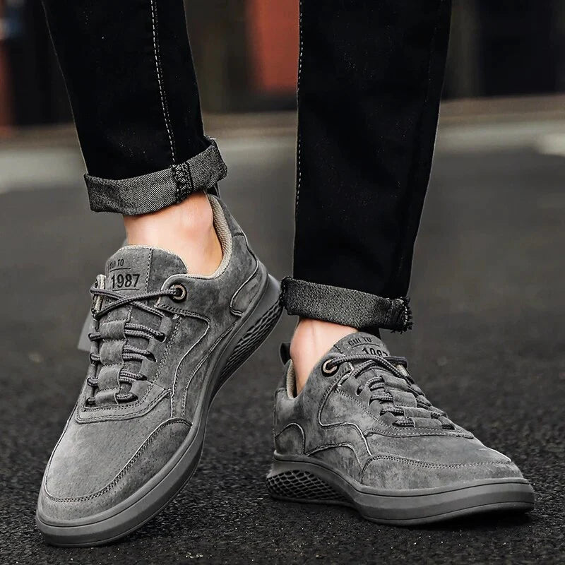Adrian: Elegante Sneaker