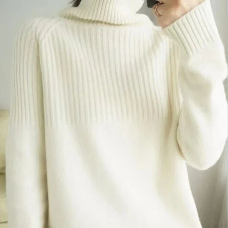 Frauen Rollkragenpullover mit gerippter Struktur