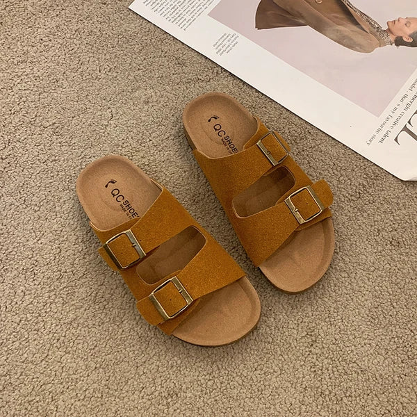 MODEGEIST Damen Slip-On Pantoletten Gepolstert Schnallen-Detail