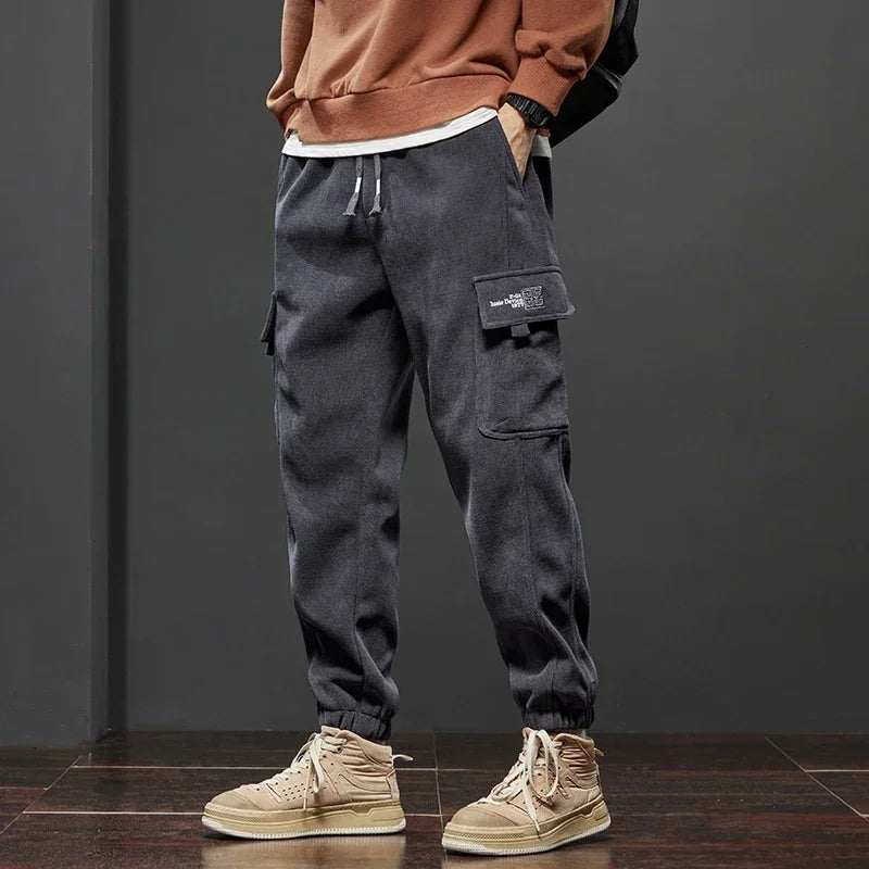 Herrenhose Carico: Zeitlose Weite Passform
