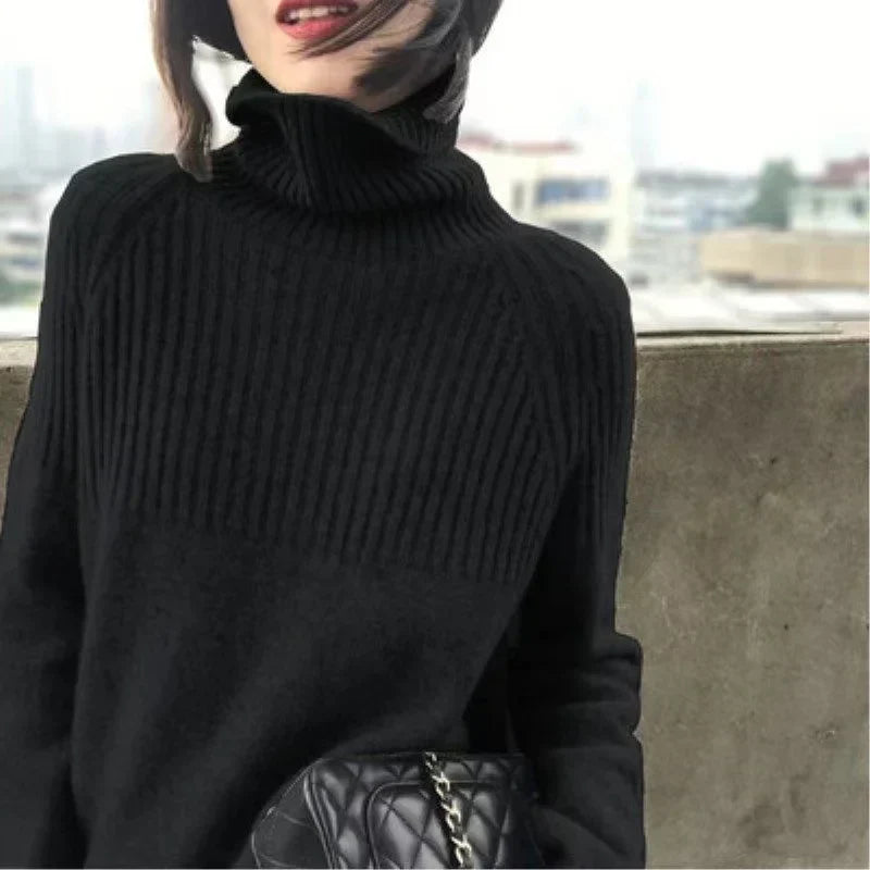 Frauen Rollkragenpullover mit gerippter Struktur