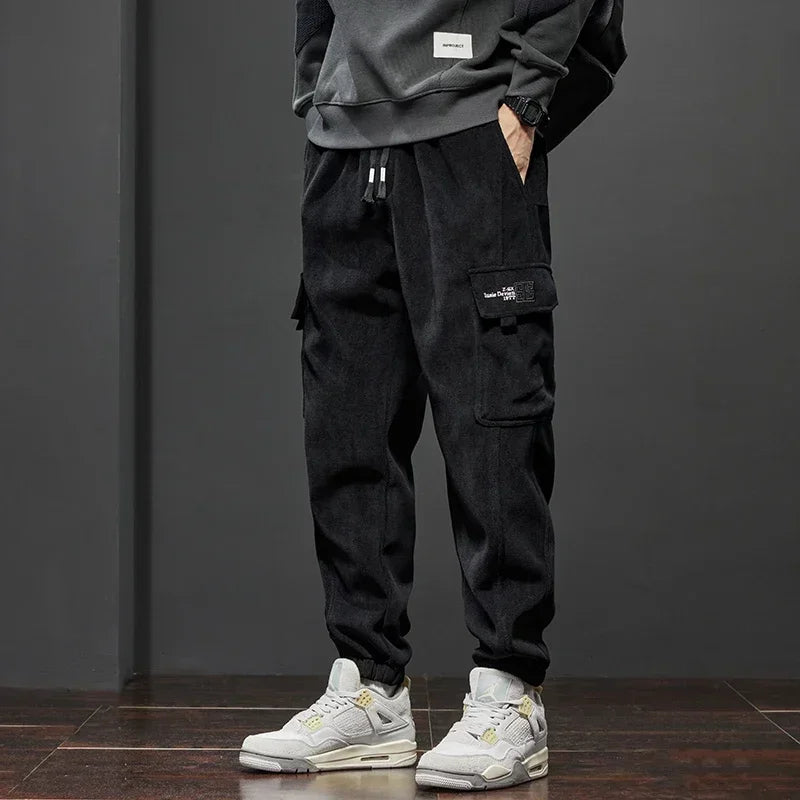Herrenhose Carico: Zeitlose Weite Passform
