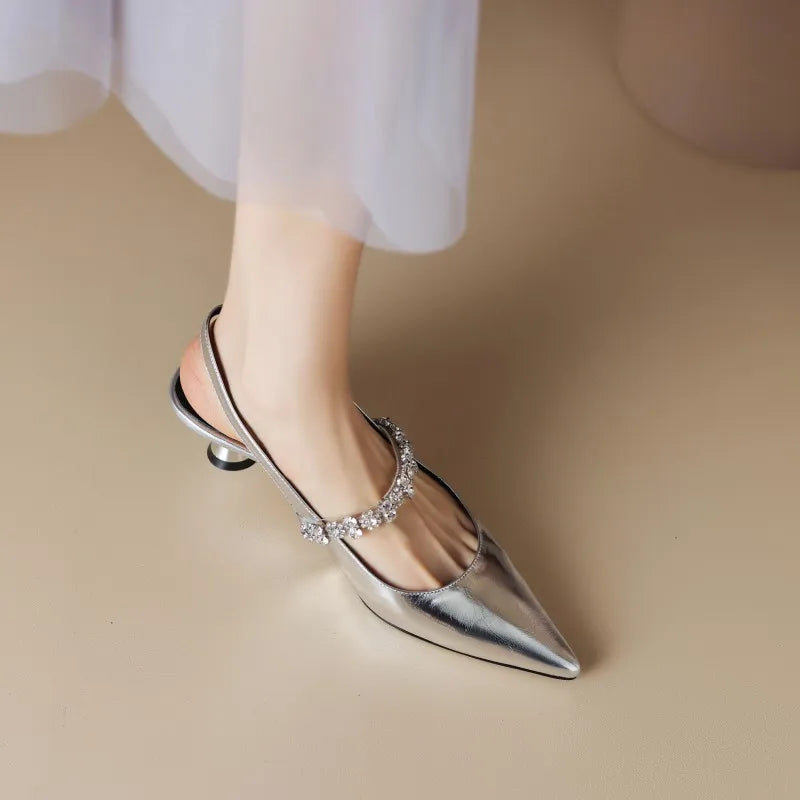MODEGEIST Damen Slingback-Pumps Kristall-Riemen Spitze Zehe