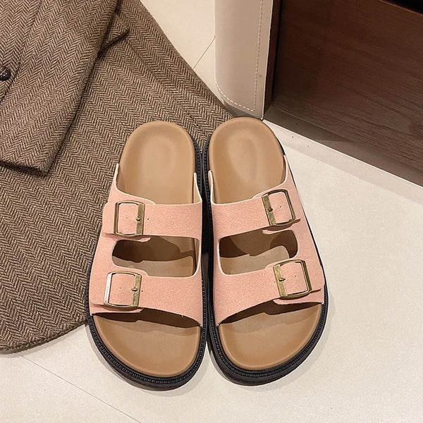 MODEGEIST Damen Slip-On Pantoletten Gepolstert Schnallen-Detail