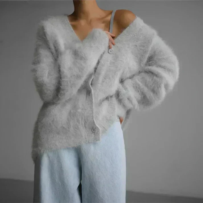ModeGeist | Übergröße Flauschiger Damen Cardigan mit Knöpfen
