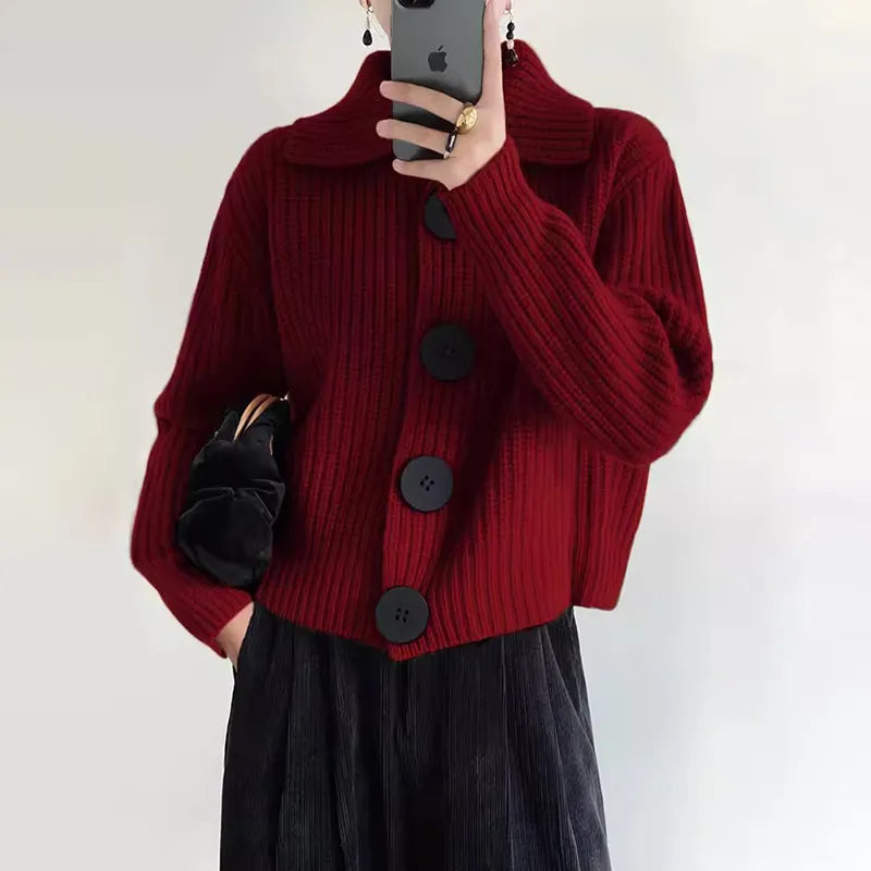 ModeGeist | Elegante Strickjacke mit Knopfverschluss