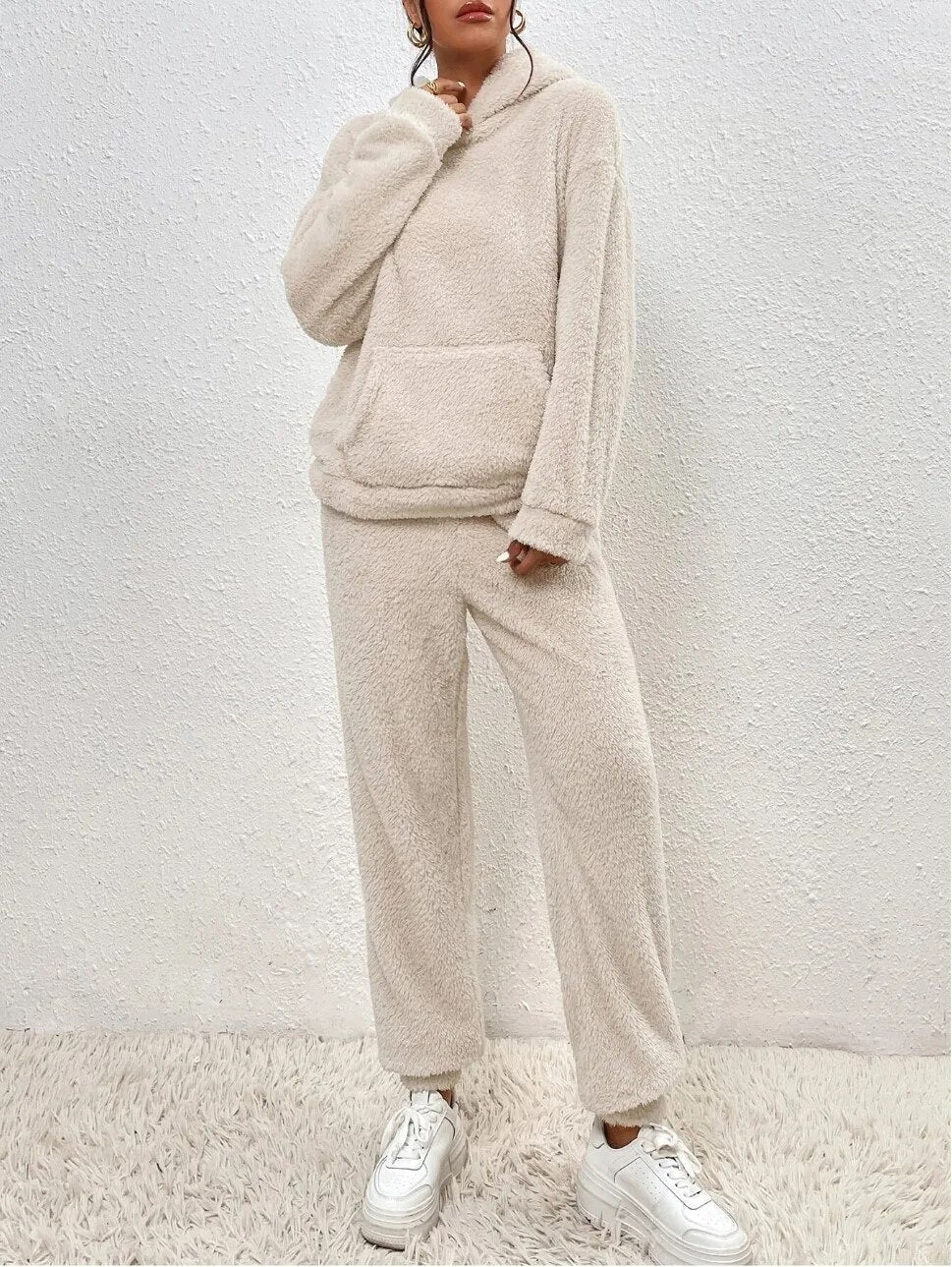 Bequemer Teddy-Hausanzug mit Kapuze für Damen von Fudus