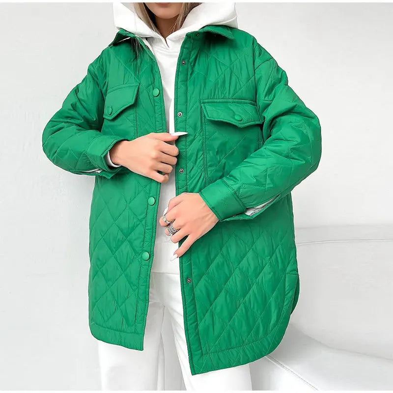 ModeGeist | Klassisch gesteppte Jacke mit Druckknöpfen