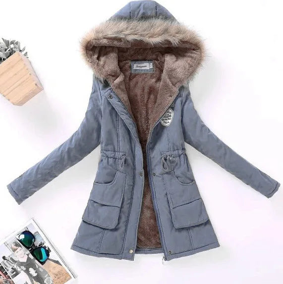 Elizaveta:  Stilvolle Winterjacke für mühelosen Komfort