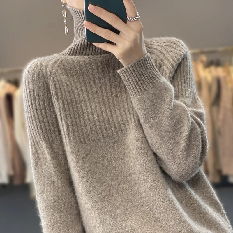 Frauen Rollkragenpullover mit gerippter Struktur