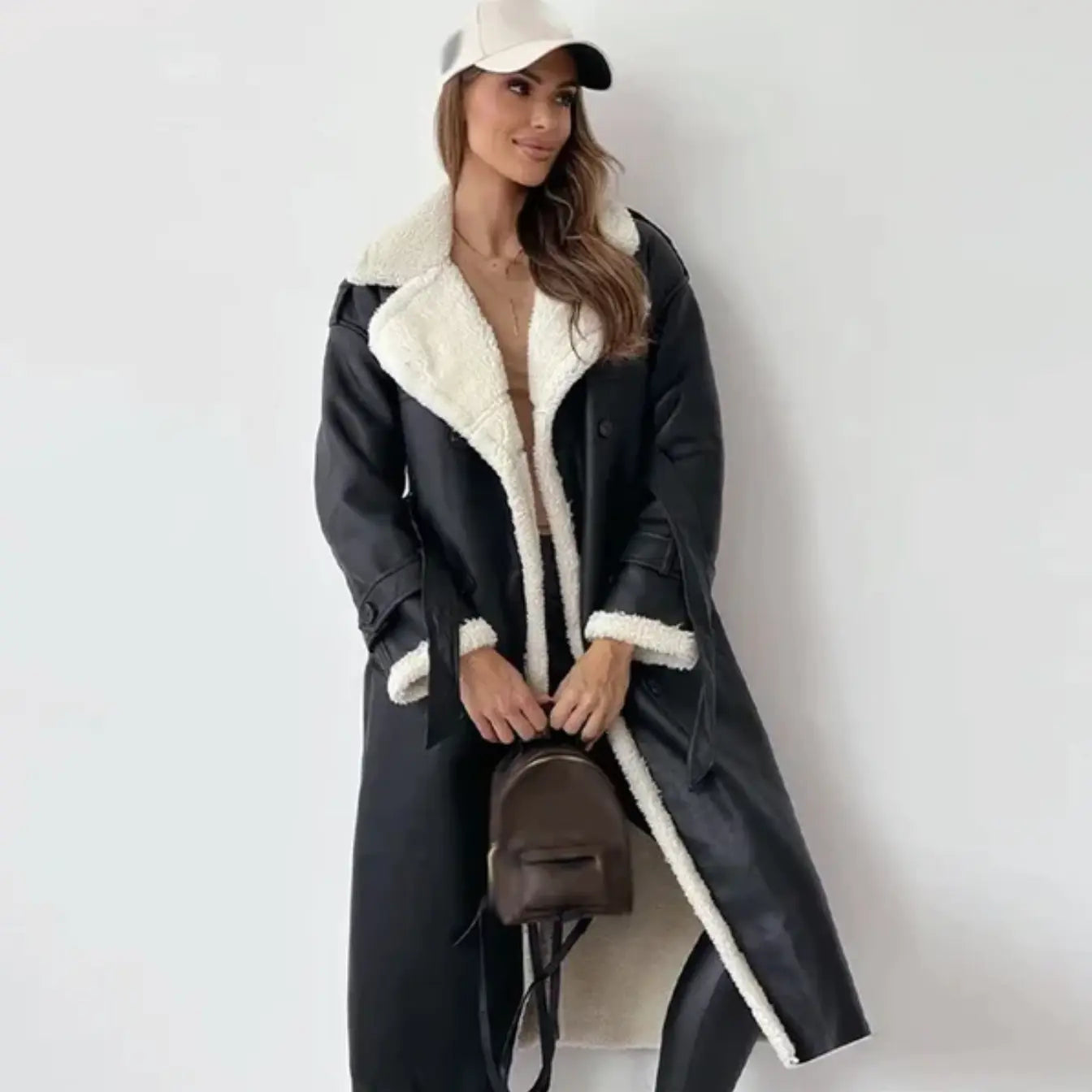 ModeGeist | Lange Klassische Jacke mit Fleece Fütterung und Teddykragen