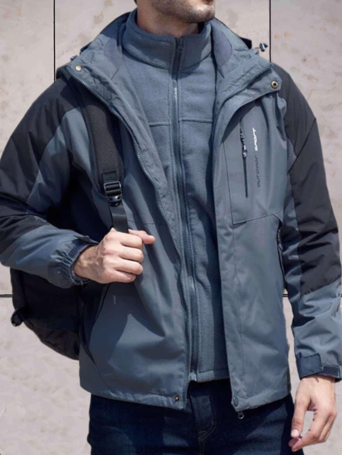 Scotts wasserdichte und winddichte Wanderjacke mit Kapuze, Taschen, doppeltem Reißverschluss und Knöpfen