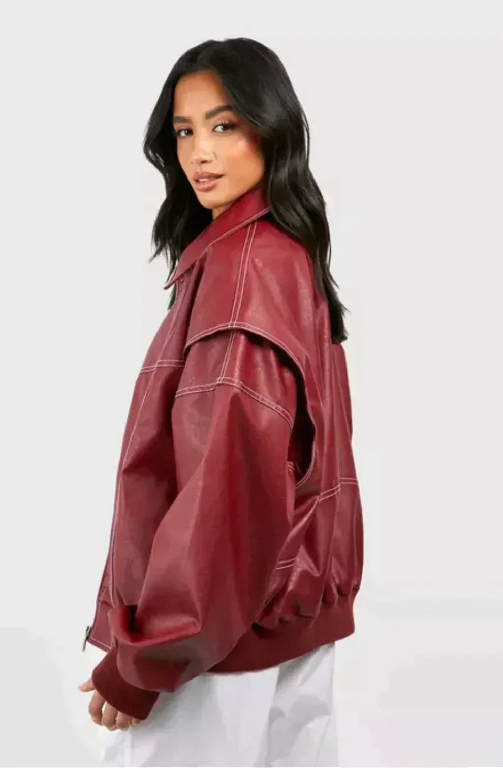 ModeGeist | Übergröße Vegane Lederjacke für Den Herbst