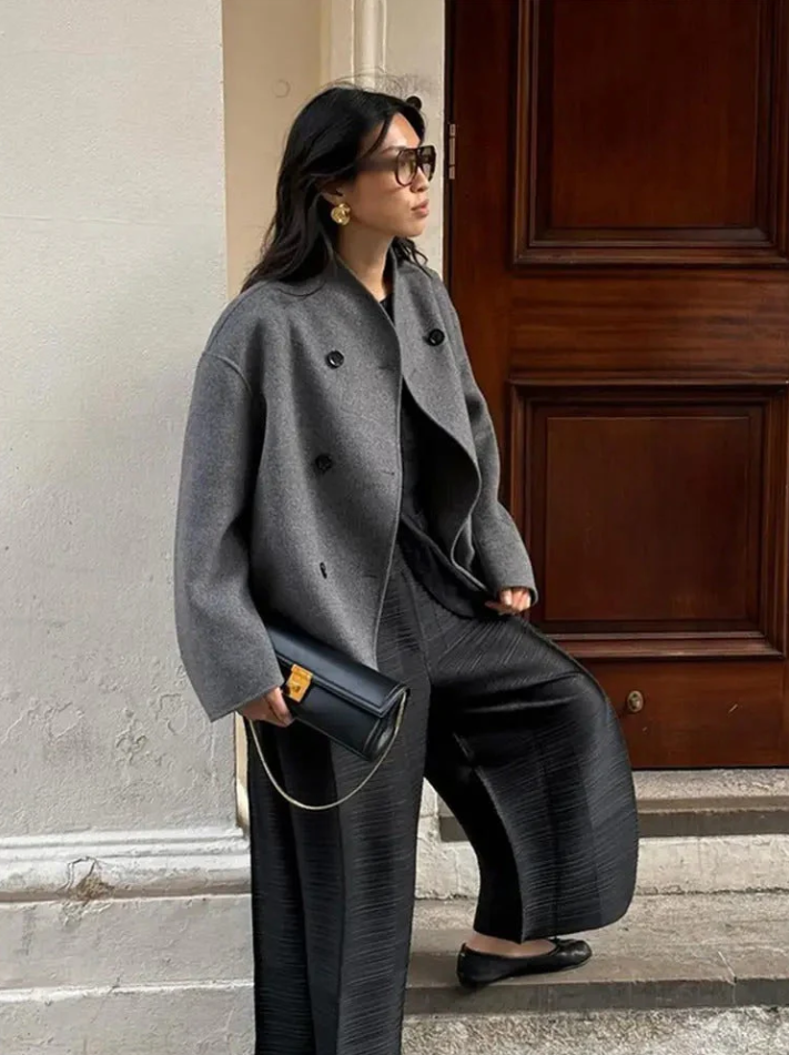 ModeGeist | Trendiger Damenmantel Im Oversize-Fit