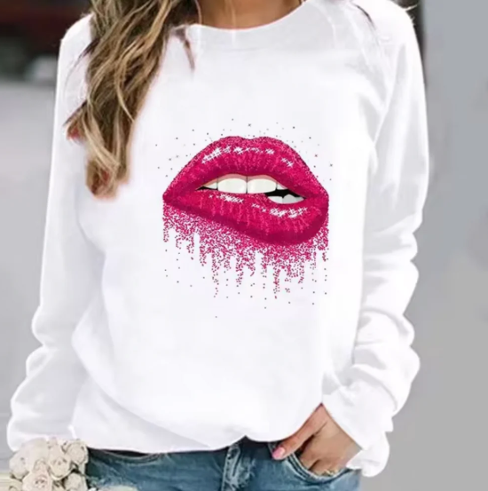 ModeGeist | Baumwollpullover mit Lippendruck