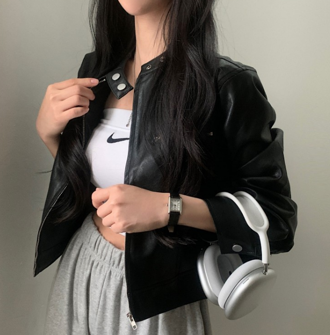 ModeGeist | Retro-Reißverschlussjacke mit hohem Kragen