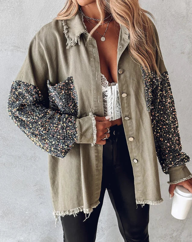 ModeGeist | Langärmlige Paillettenjacke mit Knopfverschluss Vorne