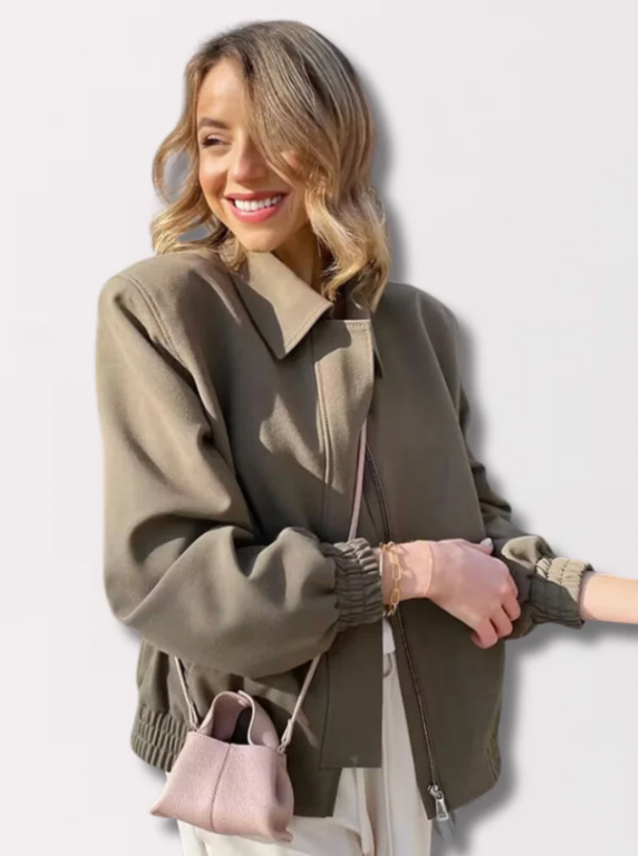 ModeGeist | Steppjacke mit Kapuze für Frauen
