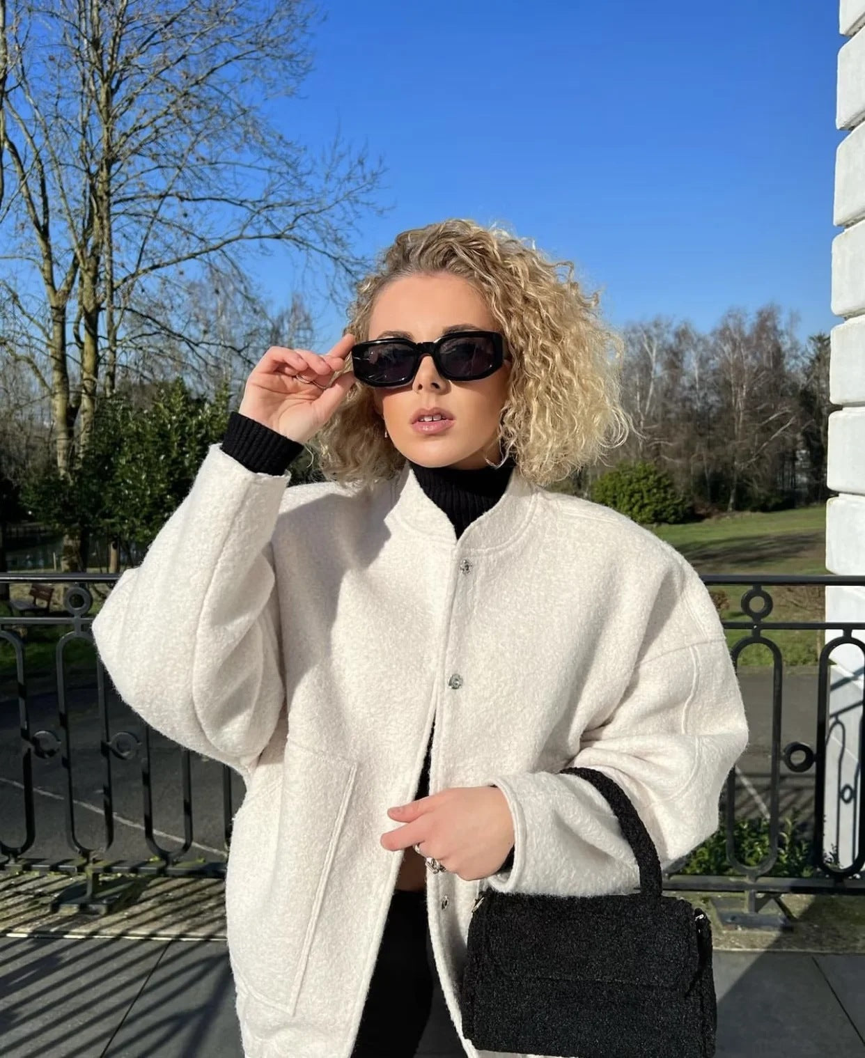 ModeGeist | Damen Oversized Jacke Top Coat Lange Ärmel mit Versteckten Knöpfen