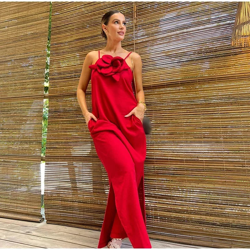 Maxikleid von Alina: Leinenmischung, Blumenverzierung, Schlitz und Taschen