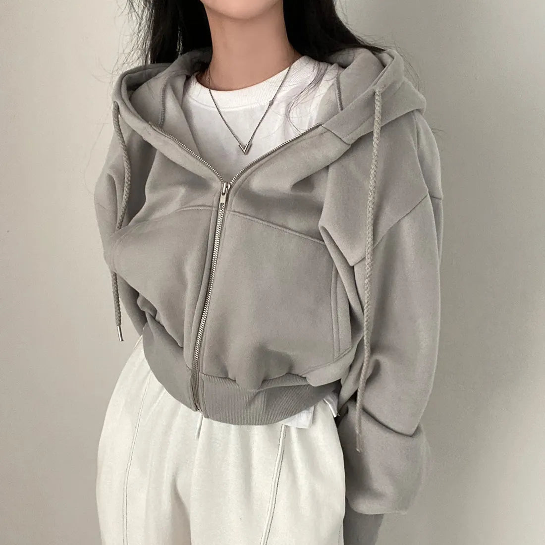 Komfortabler Kapuzenpullover mit Reißverschluss von Fudus