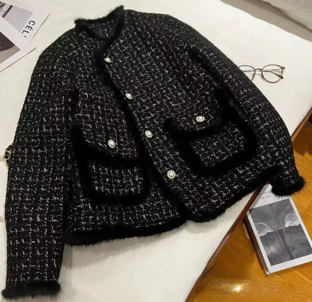 ModeGeist | Eleganter Wintermantel mit Gürtel