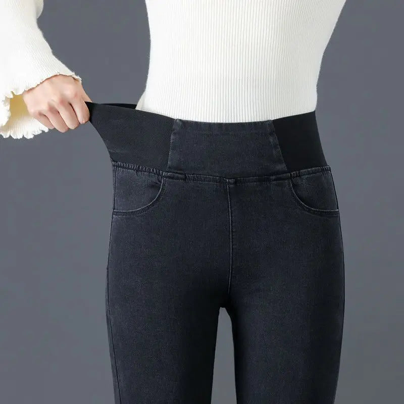 Loretta: Schlichte, elegante Winterhose
