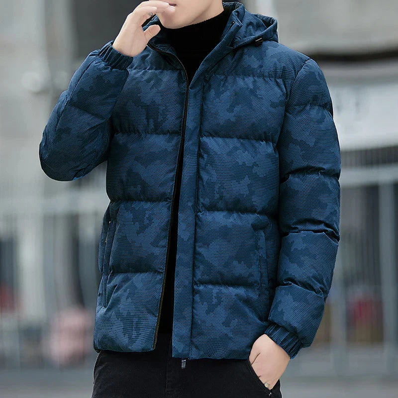 Männer-Pufferjacke mit Kapuze in Camouflage
