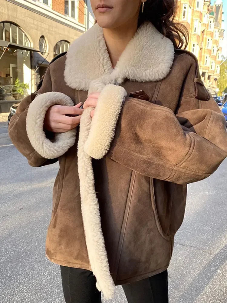 ModeGeist | Luxuriöse Pilotenjacke mit Wollfutter Faux Wildleder und Fleece Warm und Stilvoll
