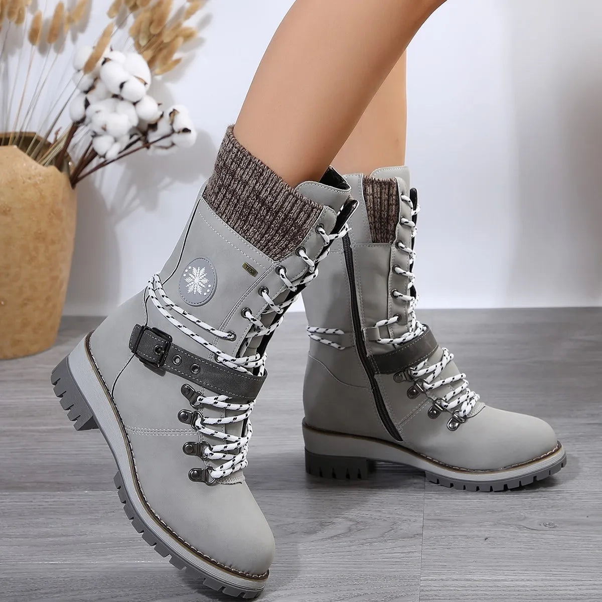 ModeGeist | Schnürstiefel mit Schnallenriemen und Warmem Futter