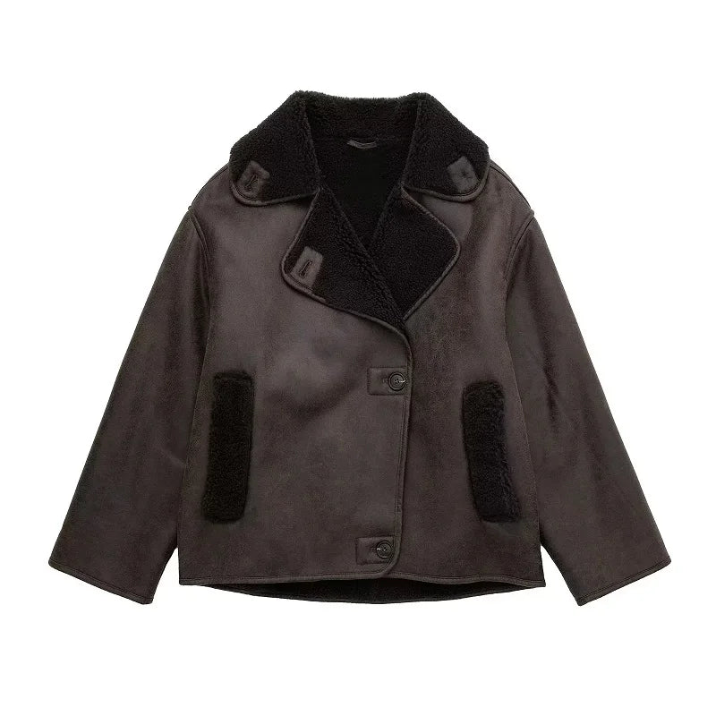 ModeGeist | Winterjacke mit Breitem Kragen und Knopfverschluss für Damen