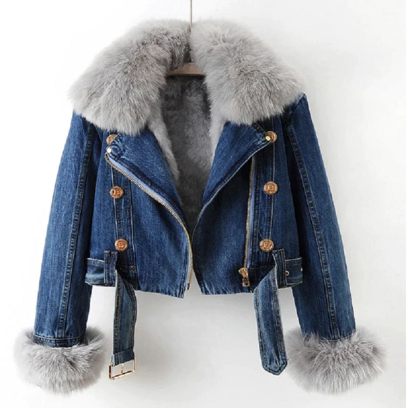 ModeGeist | Lässige Jeansjacke mit Fellkragen