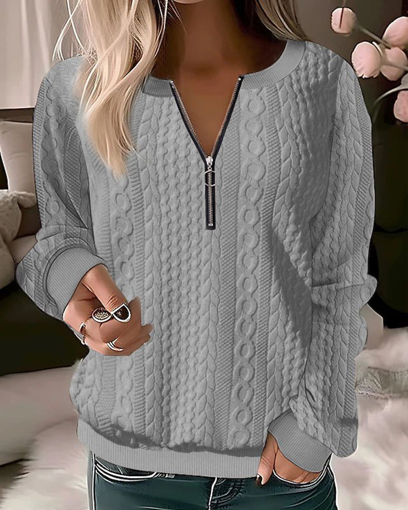Annette: Einfarbiger Pullover mit Frontreißverschluss