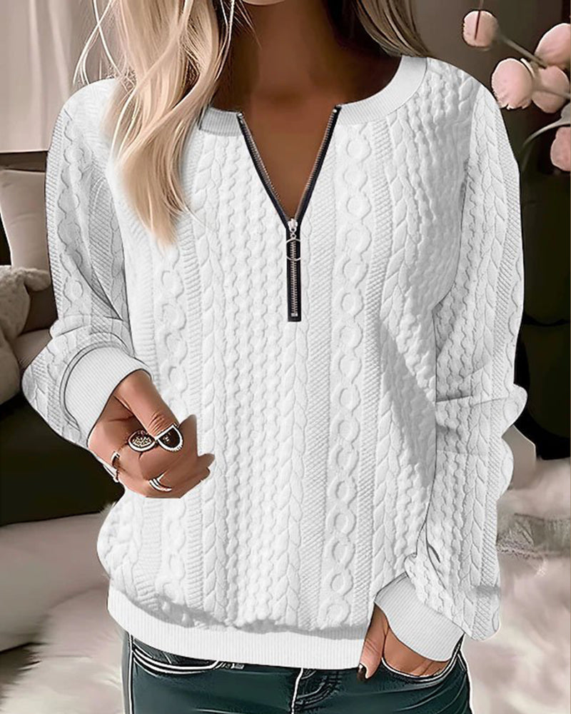 Annette: Einfarbiger Pullover mit Frontreißverschluss