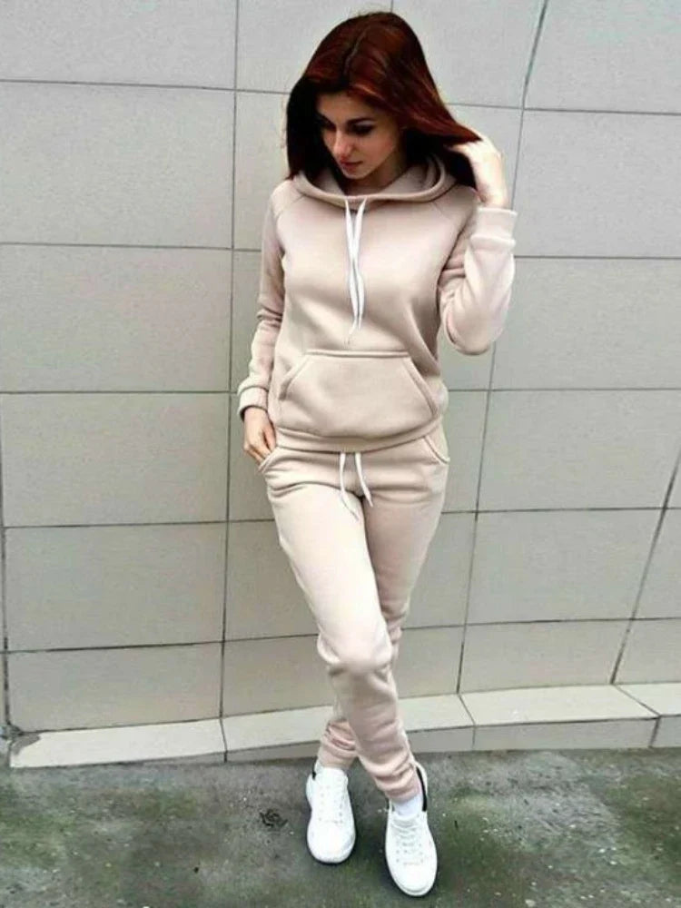 Lusalis Damen Trainingsanzug: Hoodie und Hose
