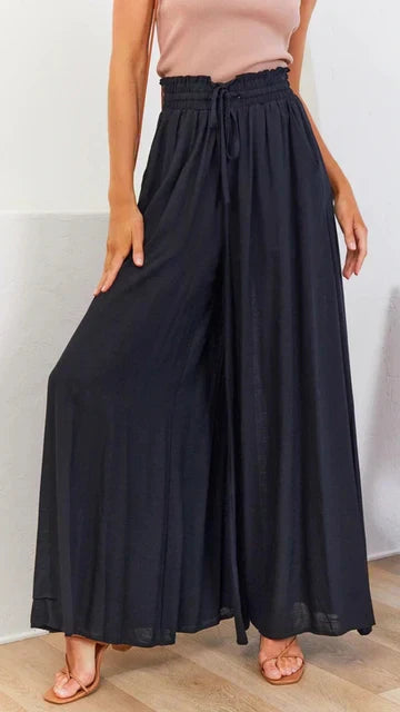 Schwarze Isabel Hose mit weitem Bein