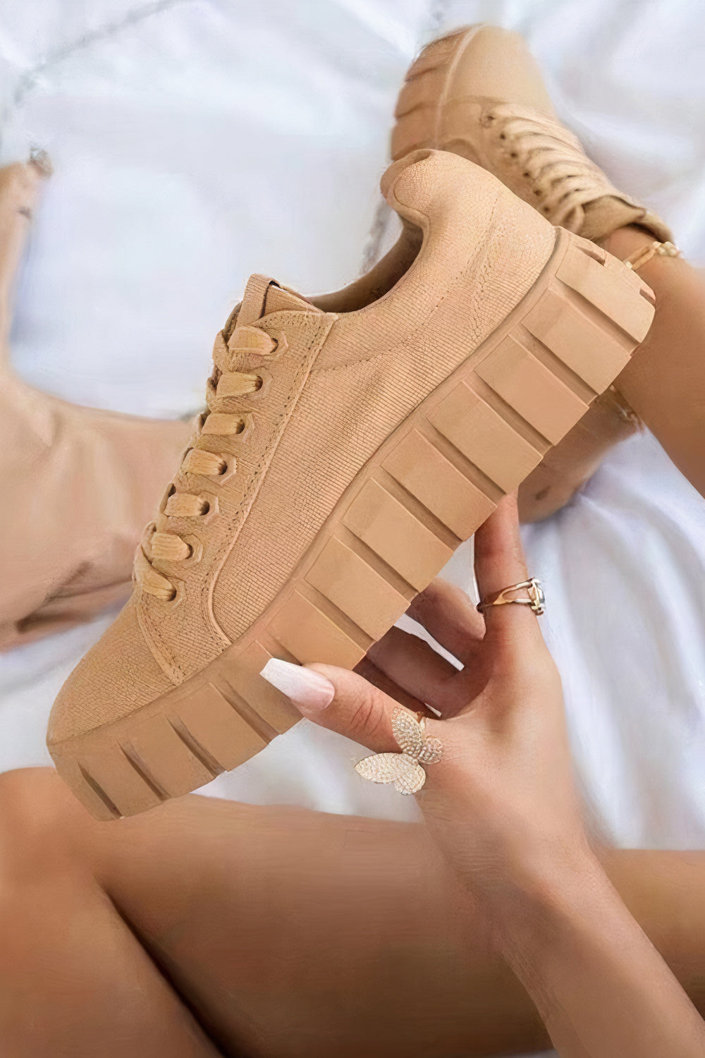 Einfarbige, niedrige Sneaker - Tula