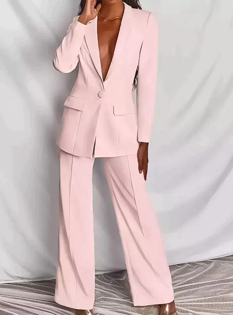 Edler Blazer und elegante Hose im stilvollen Set