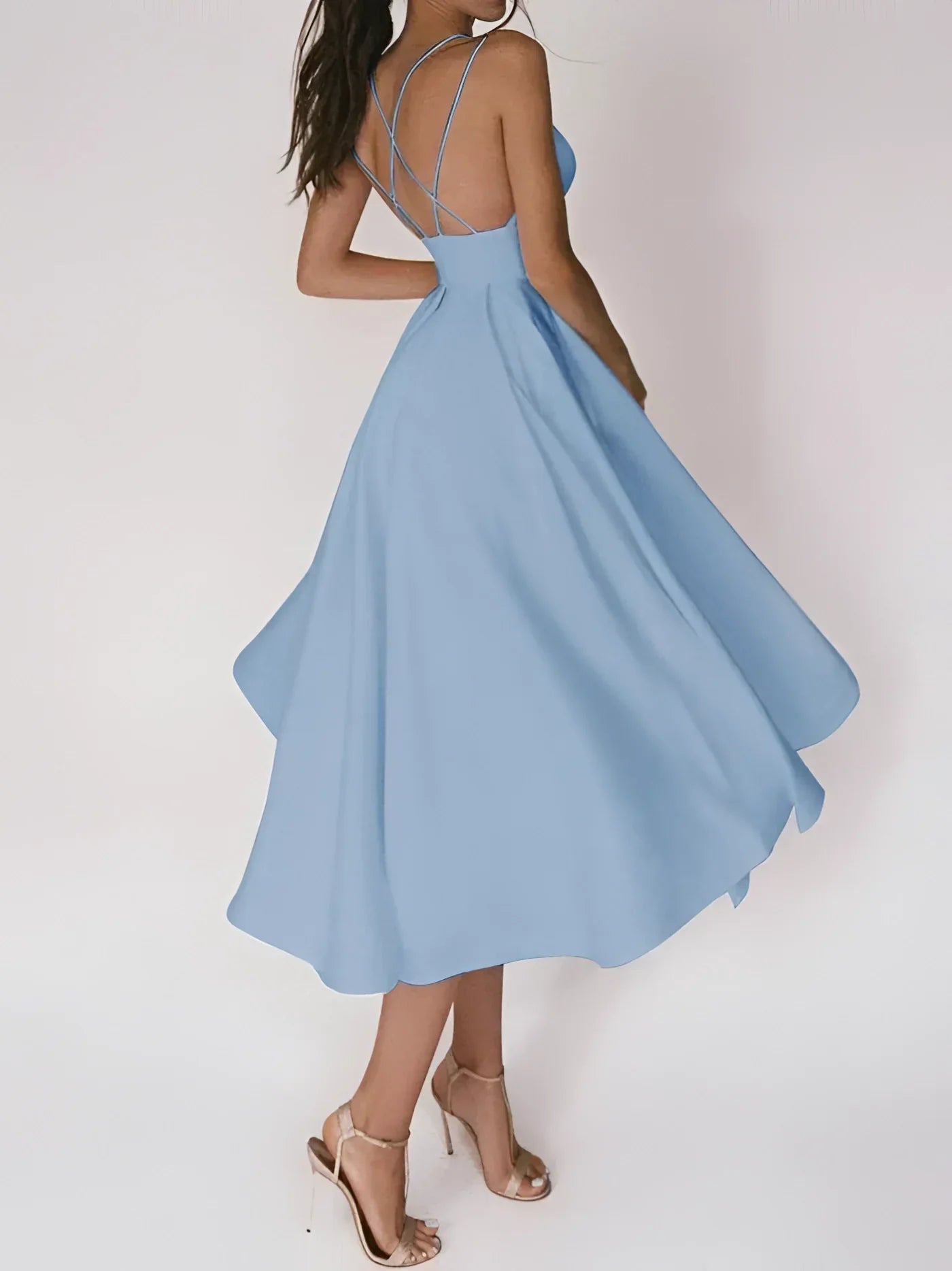 MODEGEIST Brautkleid mit Spaghettiträgern, weißem Herz-Ausschnitt