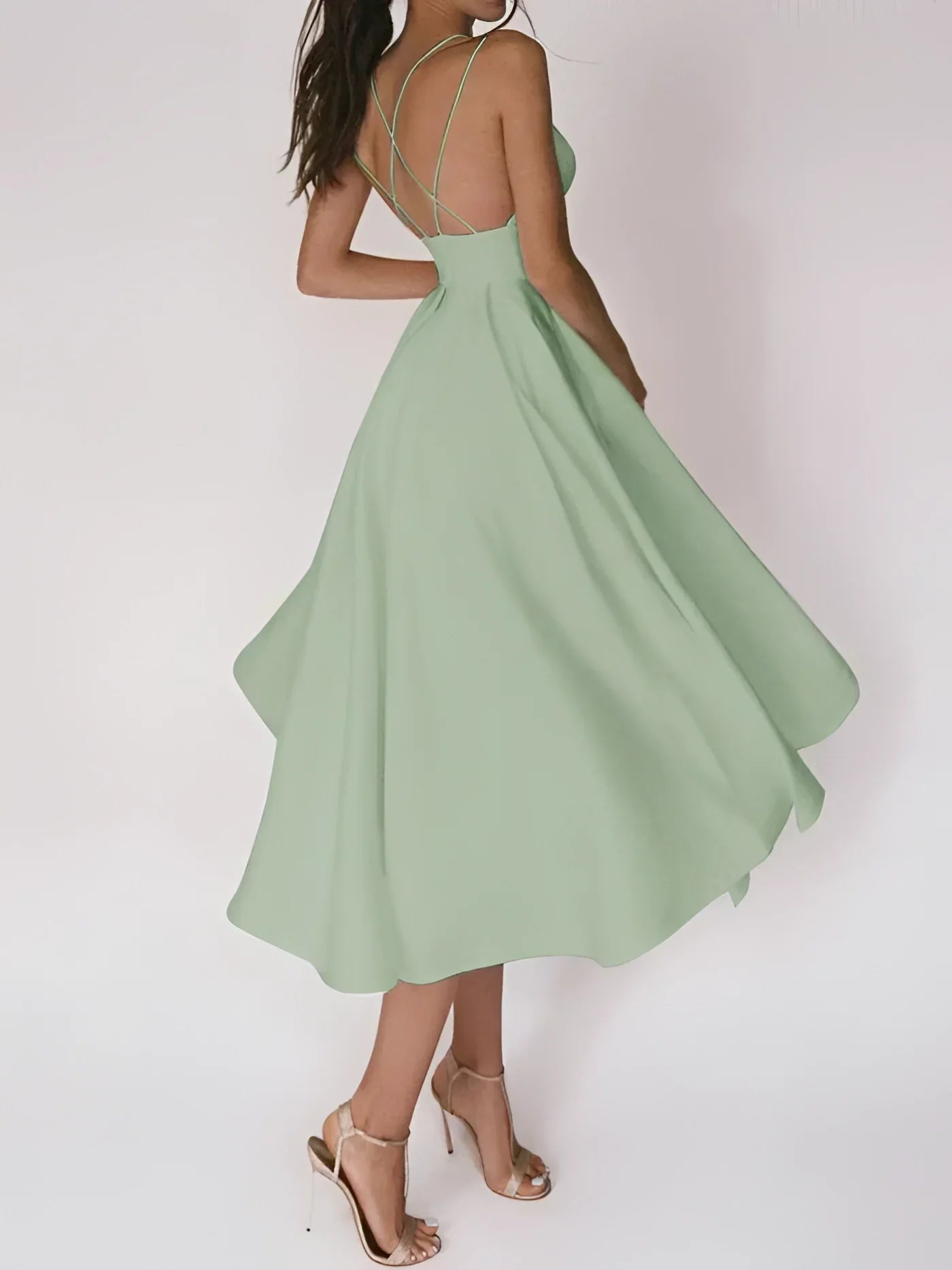 MODEGEIST Brautkleid mit Spaghettiträgern, weißem Herz-Ausschnitt
