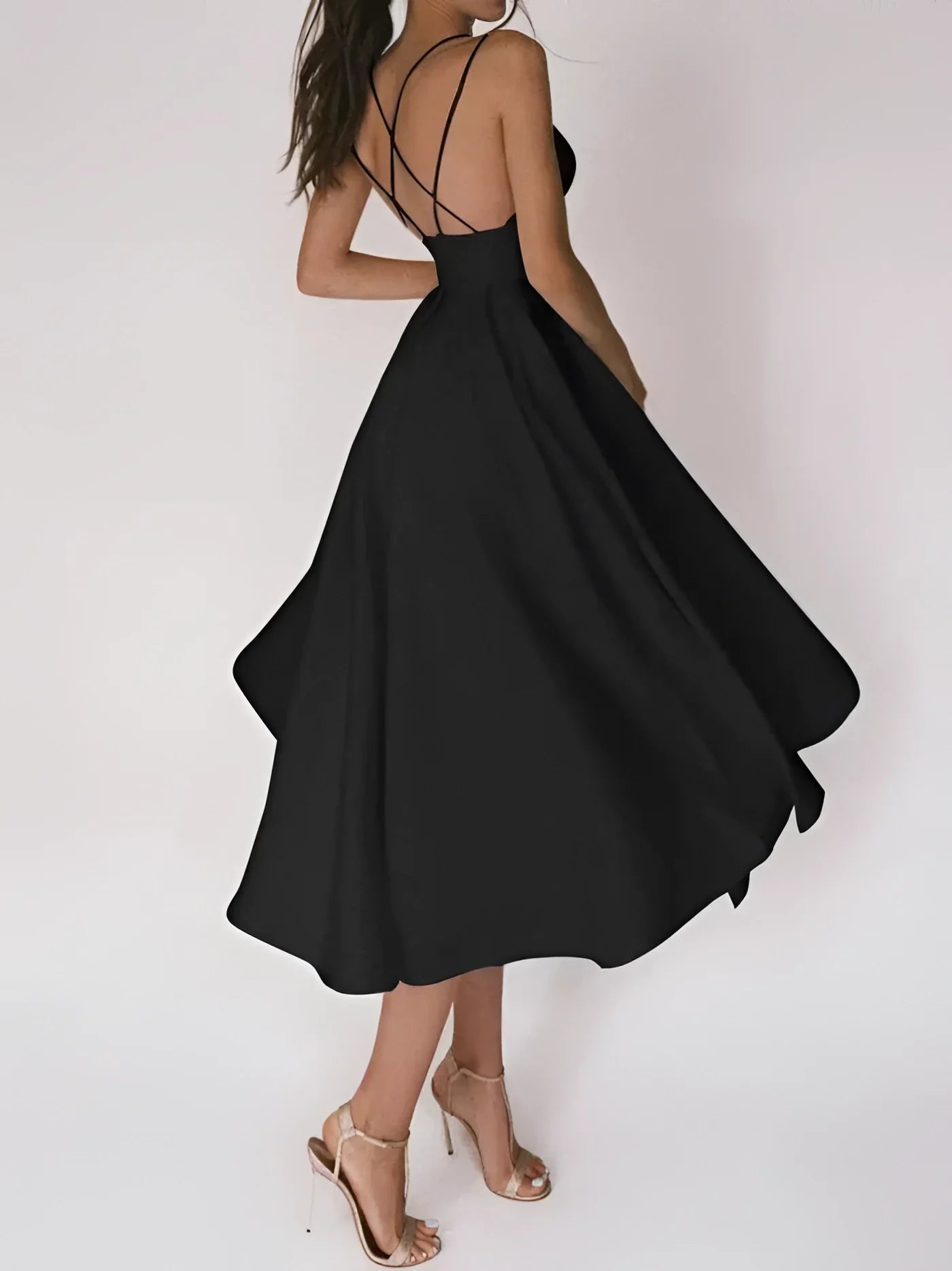 MODEGEIST Brautkleid mit Spaghettiträgern, weißem Herz-Ausschnitt
