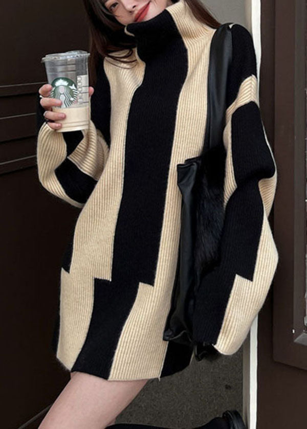 ModeGeist | Einzigartiger Schwarzer Hochgeschlossener Gestreifter Gemütlicher Langer Strickpullover Winter