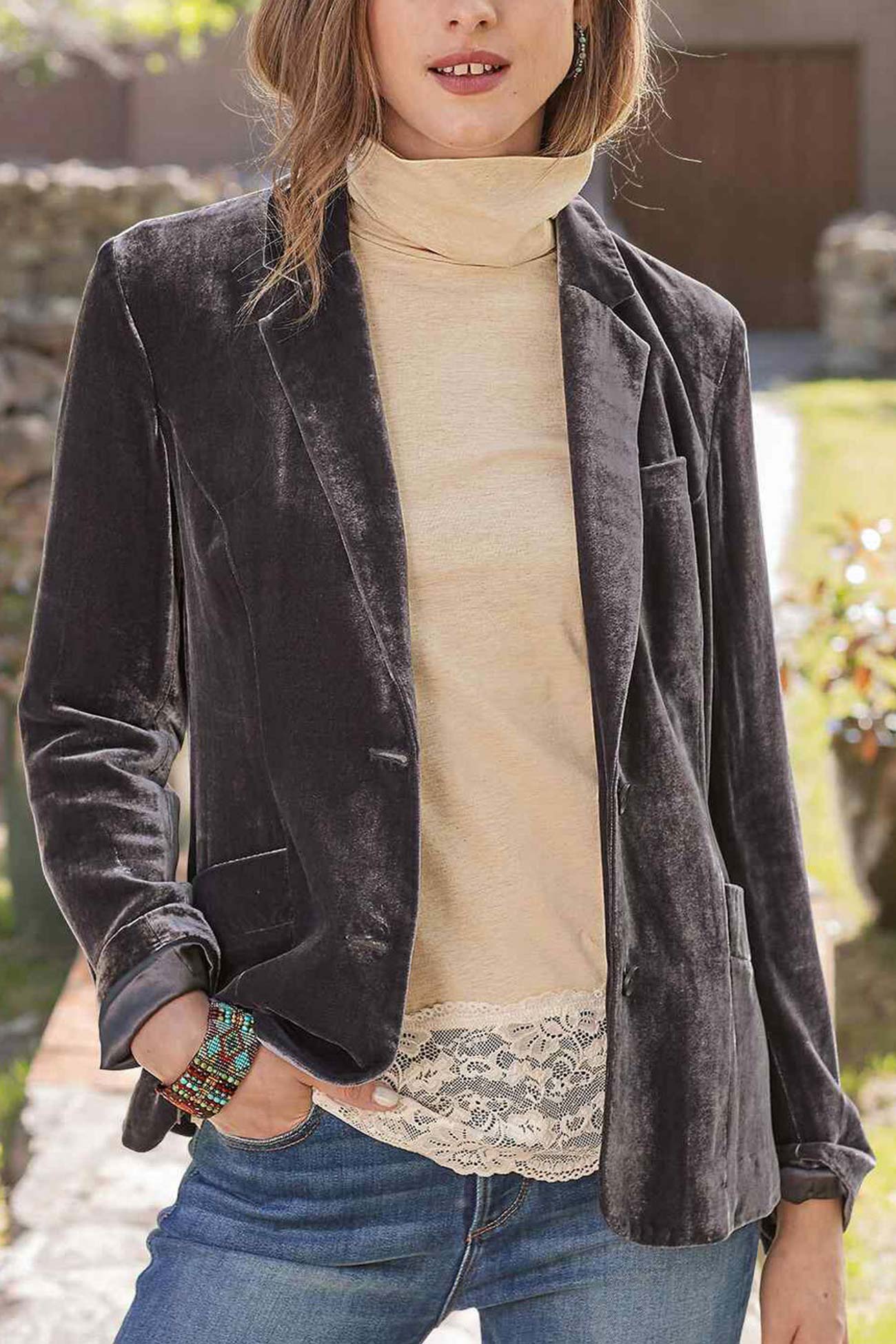 ModeGeist | Geschnittener Crop - Blazer Aus Samt - Rubinrot